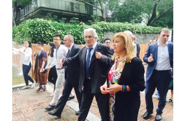 2018 Visit of the Wechat headquarters with a delegation from Lyon, France.